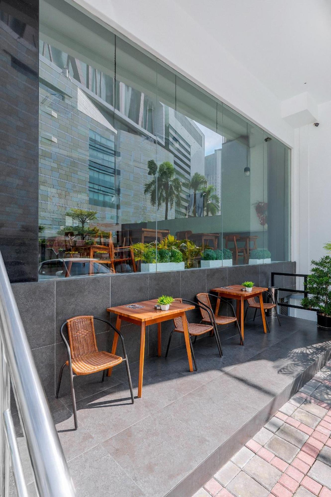 Grand Thamrin Hotel Jakarta Buitenkant foto
